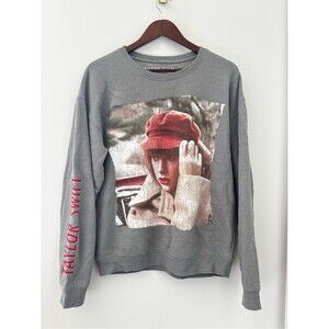 Taylor‎ Swift Graphic Crewneck Sweatshirt - Size Medium